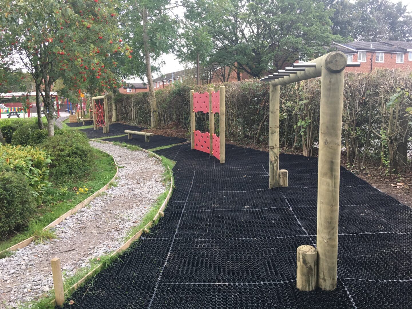 trail-with-grow-through-grass-matting-gaskell
